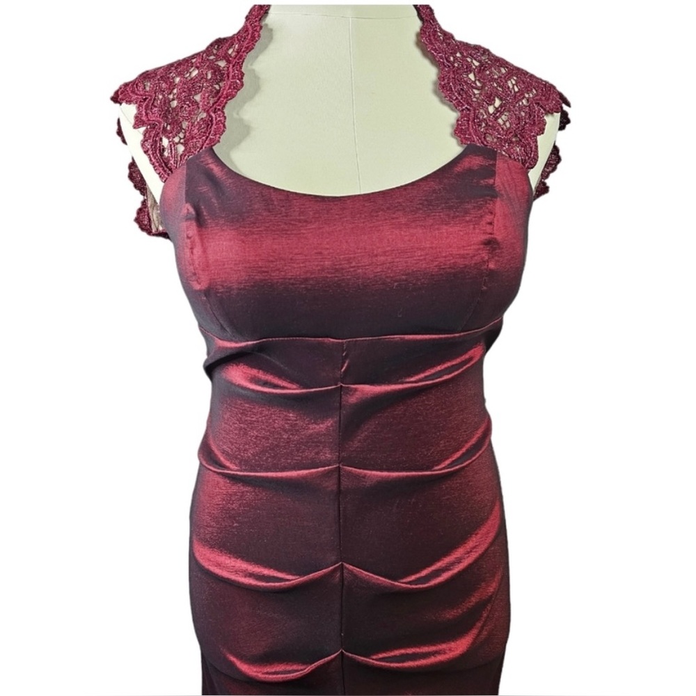 Xscape Garnet Formal Mermaid Dress with Queen Ann Neckline-Like New-True to Size - Picture 4 of 10